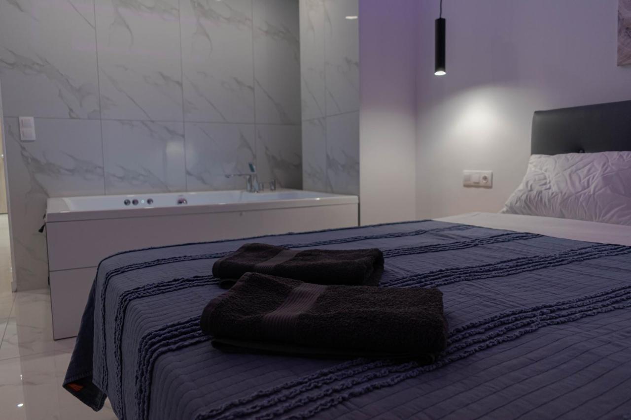 Athens Jacuzzi Apartment Exterior foto